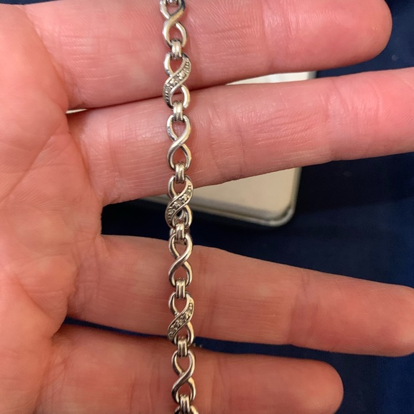 {MACYS} Silver Bracelet - Picture 3 of 6